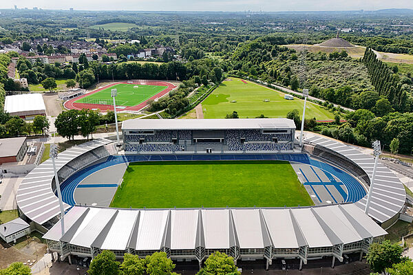 Lohrheidestadion in Bochum setzt neue Maßstäbe im deutschen Leichtathletikbau Projektsteuerung Lohrheidestadion Bochum