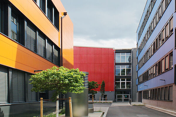 Campus des Berufskollegs Witten (BKW) Ennepe-Ruhr-Kreis modernisiert Berufskolleg Witten